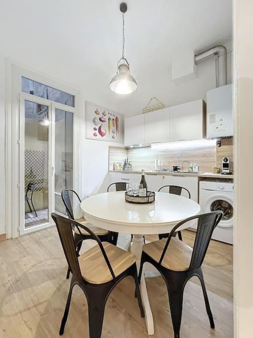 Nouveau - Appartement 100M2 Avec Terrasse A 1 Min De La Place De La Comedie Montpellier Exteriér fotografie